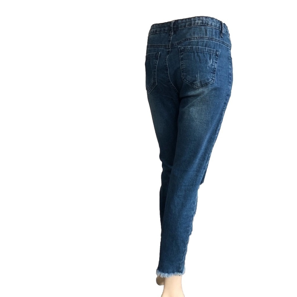 American BAZI cropped jeans distressed blue size:7 - Picture 13 of 13